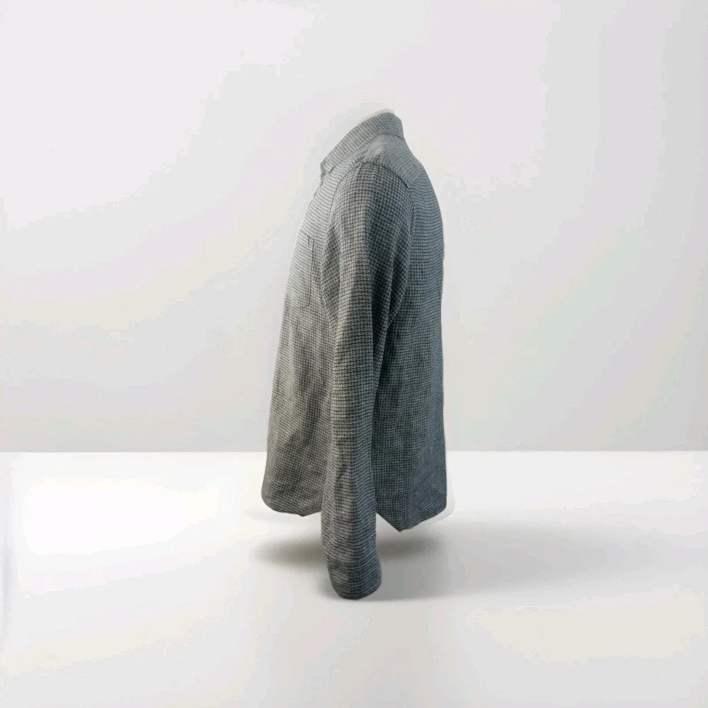 Banana Republic introducing banana